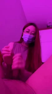被眼镜韵味女技师丝袜龟头责玩鸡巴真是酸爽