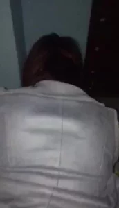出租屋偷情少妇无套内射隔壁就有人