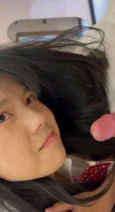 “啊呀今天我不想吃鸡巴”长得清纯征服起来越有成就感，嘴上说不要身体很