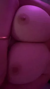 爆乳老师(老公旁边)