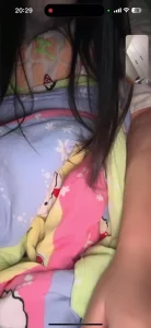刚成年的骚母狗和我打视频