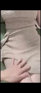 高颜值极品无毛白虎，三点粉，洗手池激情对白